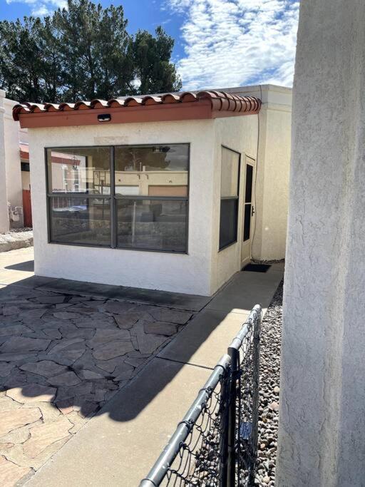 Townhouse, Two Car Garage, Fireplace Back Yard لاس كروسيس، نيومكسيكو المظهر الخارجي الصورة