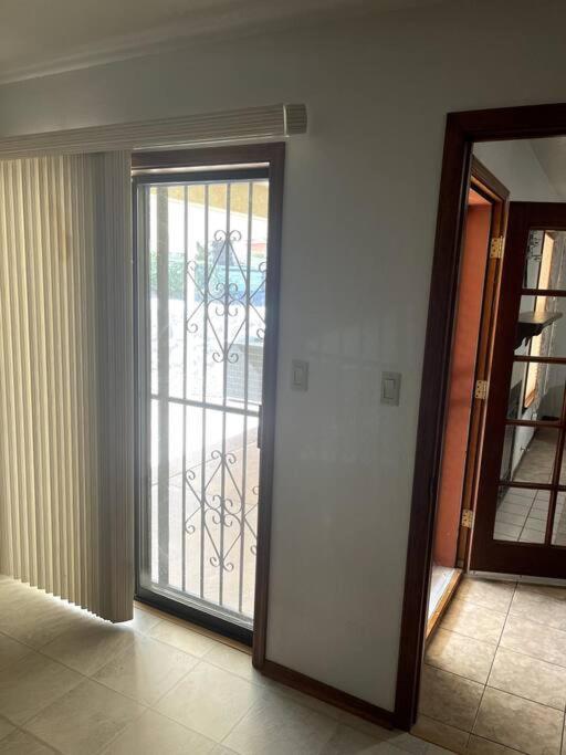 Townhouse, Two Car Garage, Fireplace Back Yard لاس كروسيس، نيومكسيكو المظهر الخارجي الصورة