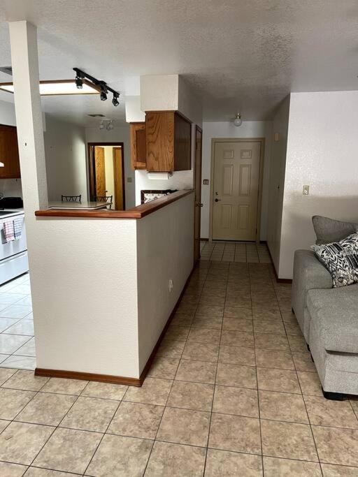 Townhouse, Two Car Garage, Fireplace Back Yard لاس كروسيس، نيومكسيكو المظهر الخارجي الصورة