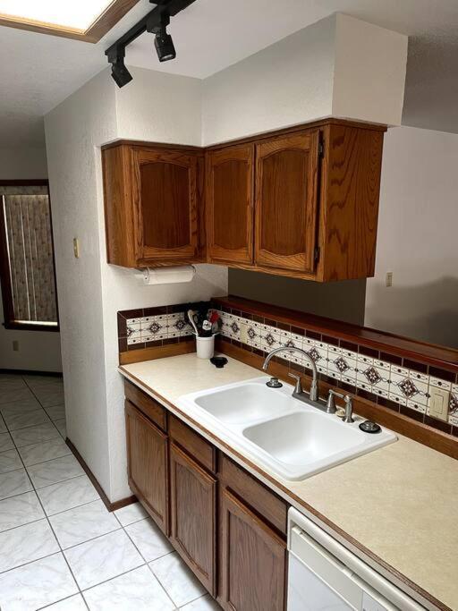 Townhouse, Two Car Garage, Fireplace Back Yard لاس كروسيس، نيومكسيكو المظهر الخارجي الصورة