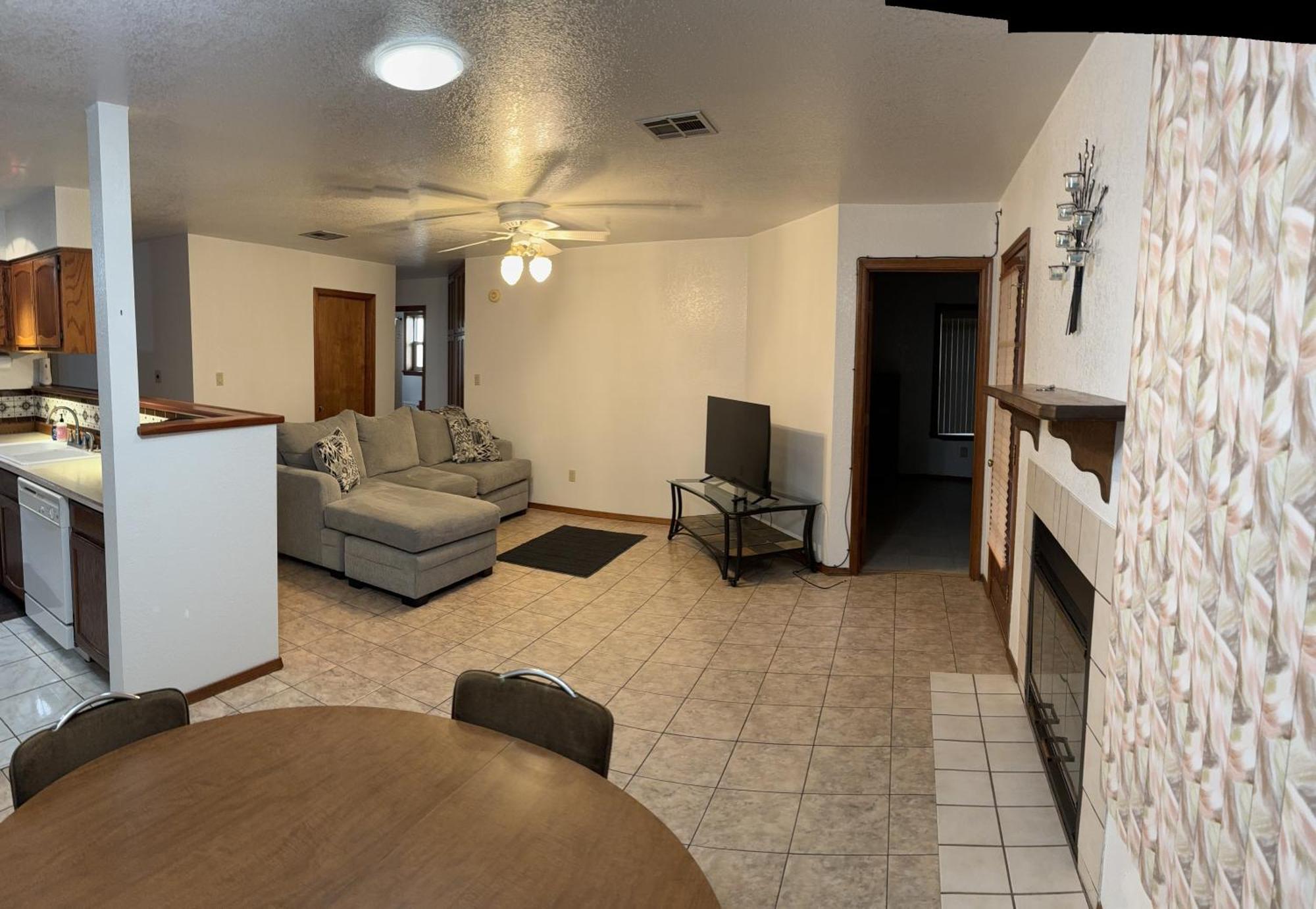 Townhouse, Two Car Garage, Fireplace Back Yard لاس كروسيس، نيومكسيكو المظهر الخارجي الصورة